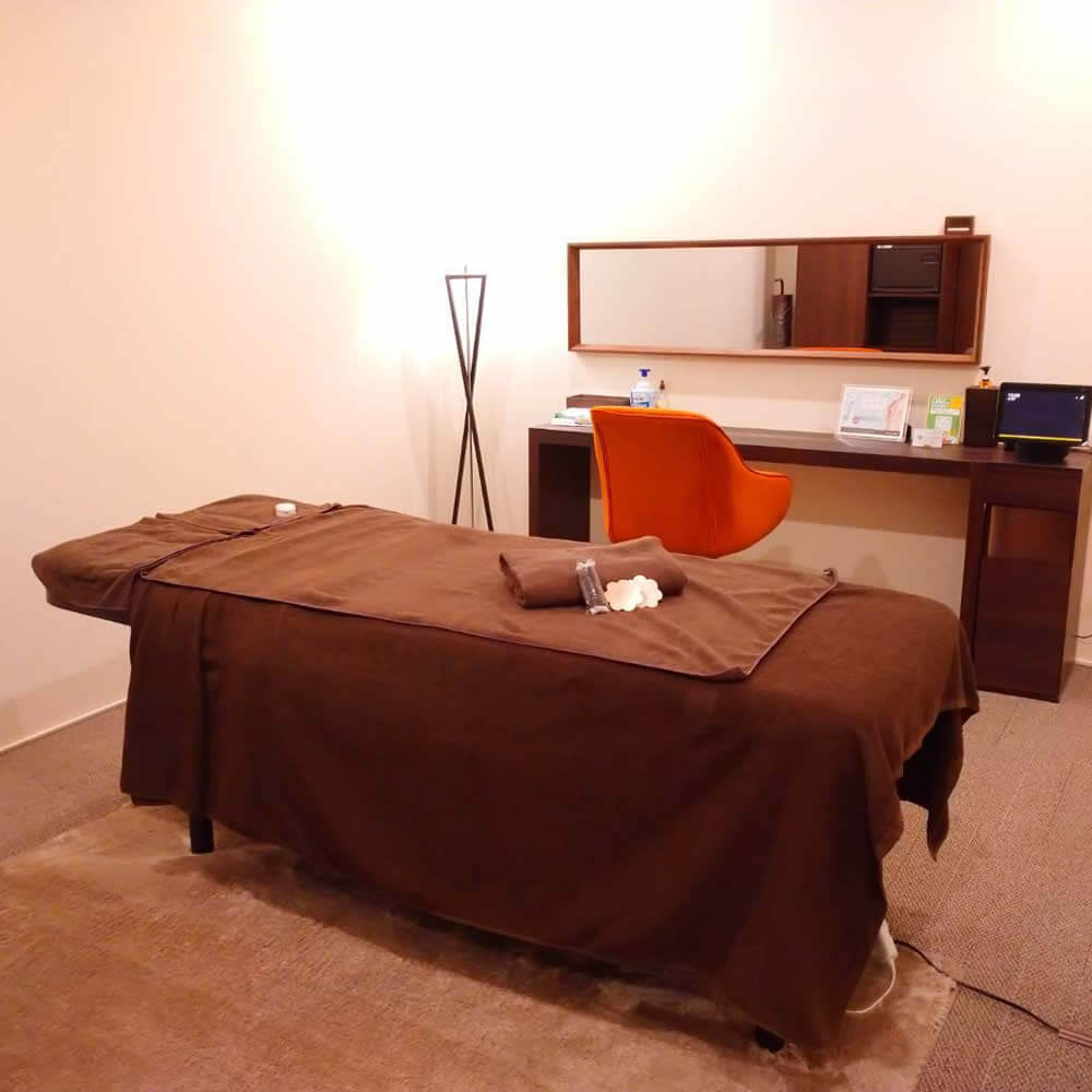 個室施術ルーム｜深層筋膜ケア対応