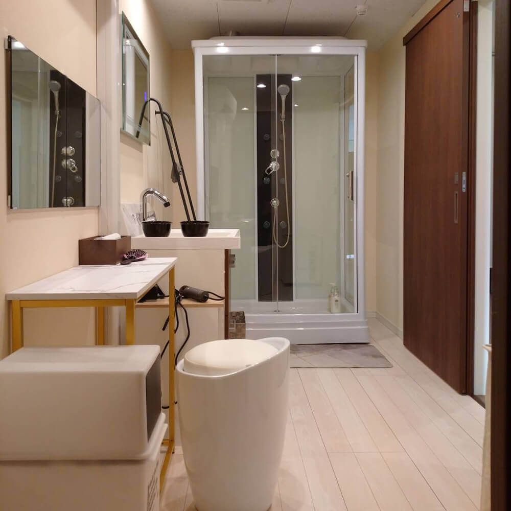 シャワールーム完備｜施術後の身支度も安心